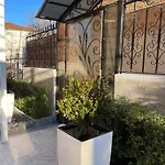 Apartman Mete Apartment's *