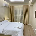 Mete Apartment's